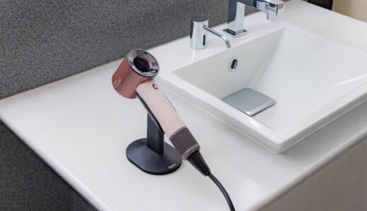 ANA SUITE LOUNGEにDysonヘアドライヤーが登場｜羽田は4/25から、成田は4/28から全シャワーブースに導入