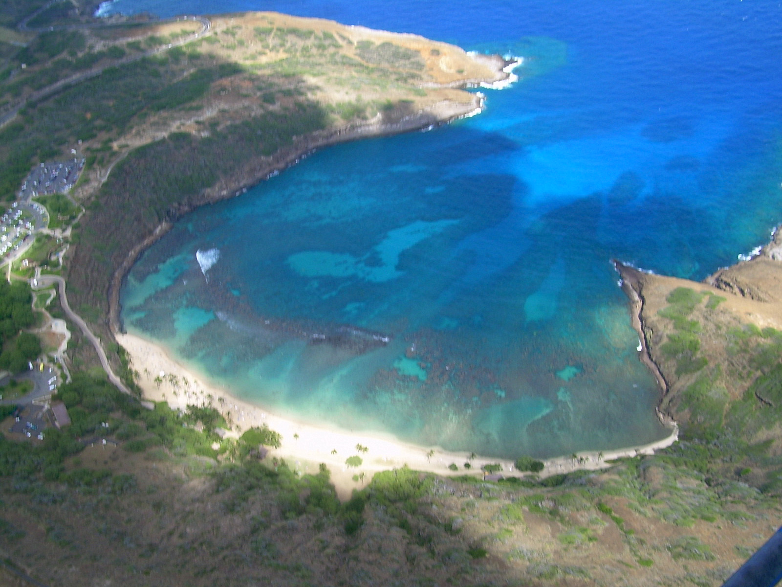ハナウマ湾の空撮写真