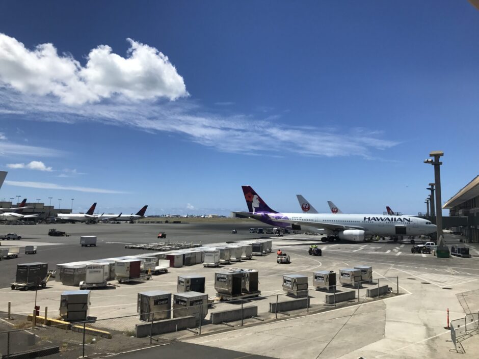 ホノルル国際空港 ハワイアン航空とJAL