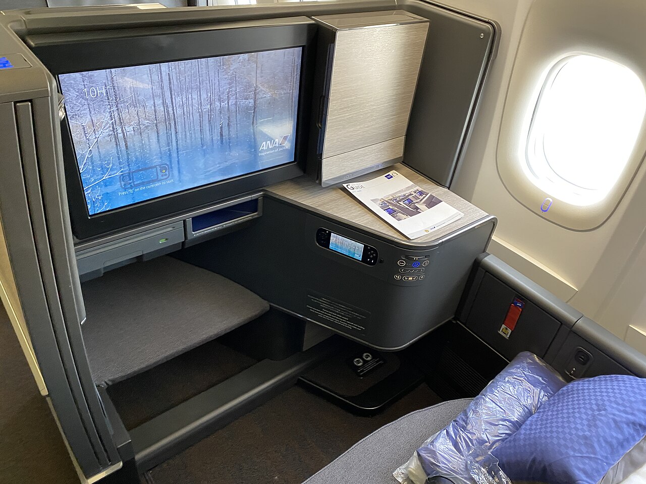 航空会社のビジネスクラス客室座席