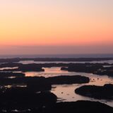 英虞湾の夕景。三重県志摩市の横山展望台から見たリアス海岸