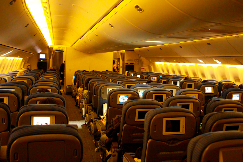 ANA 777のエコノミークラス客室
