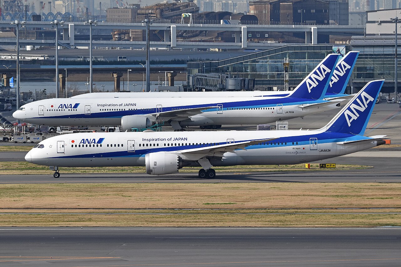 羽田空港のANAボーイング787-9(JA883A)