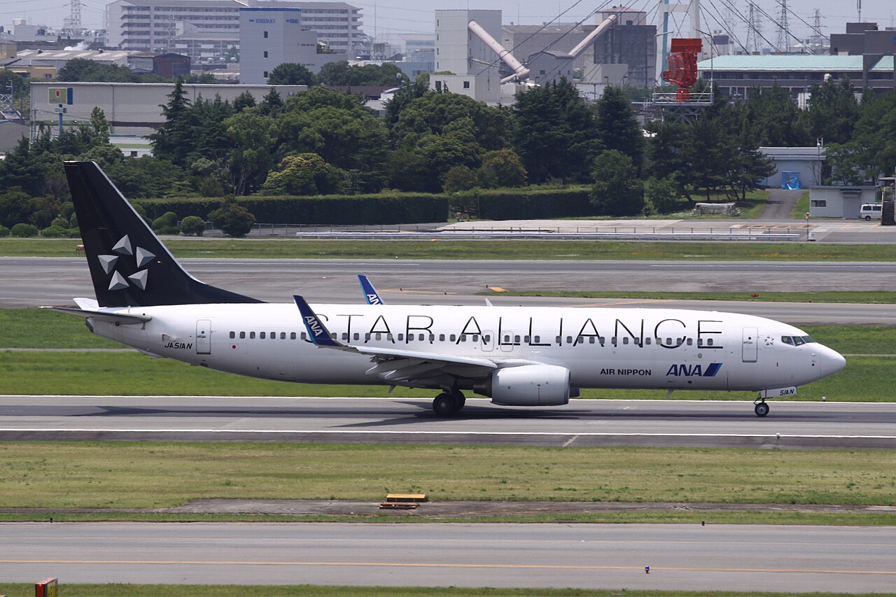ANAのボーイング737-800