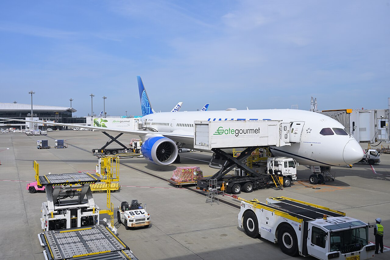 成田空港のユナイテッド航空ボーイング787-9